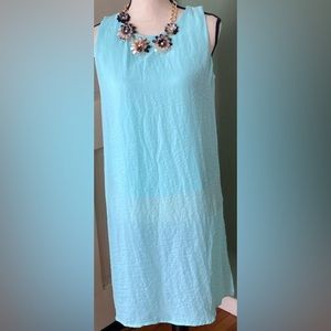 Women’s sleeves long back slit tunic, size S